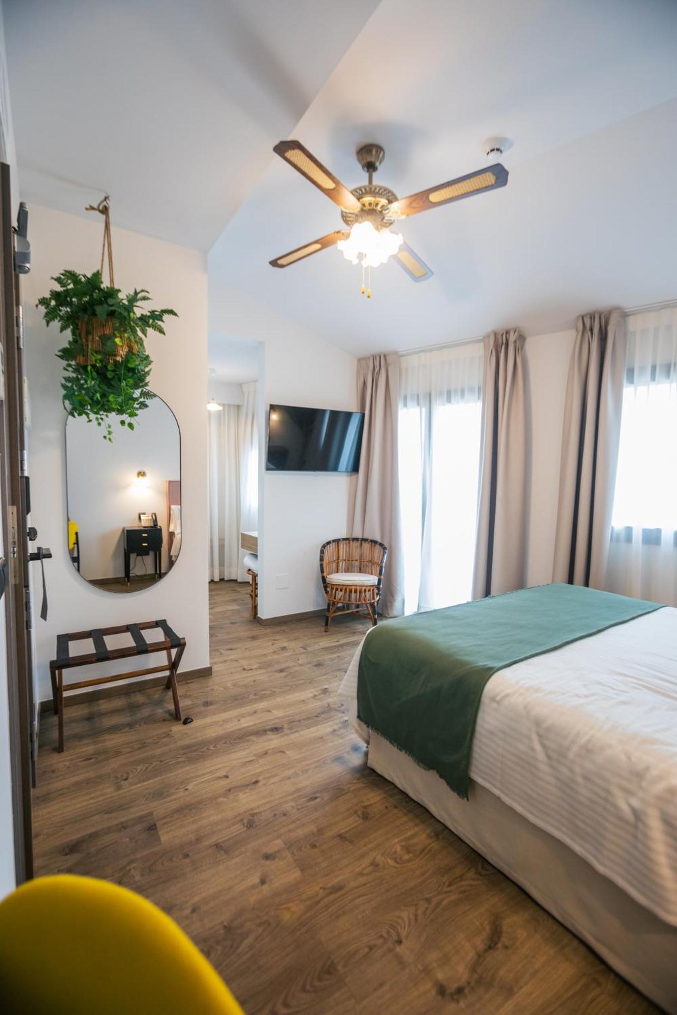 Le Petit Boutique Hotel (Adults Only) ซานตานเดร์ ภายนอก รูปภาพ